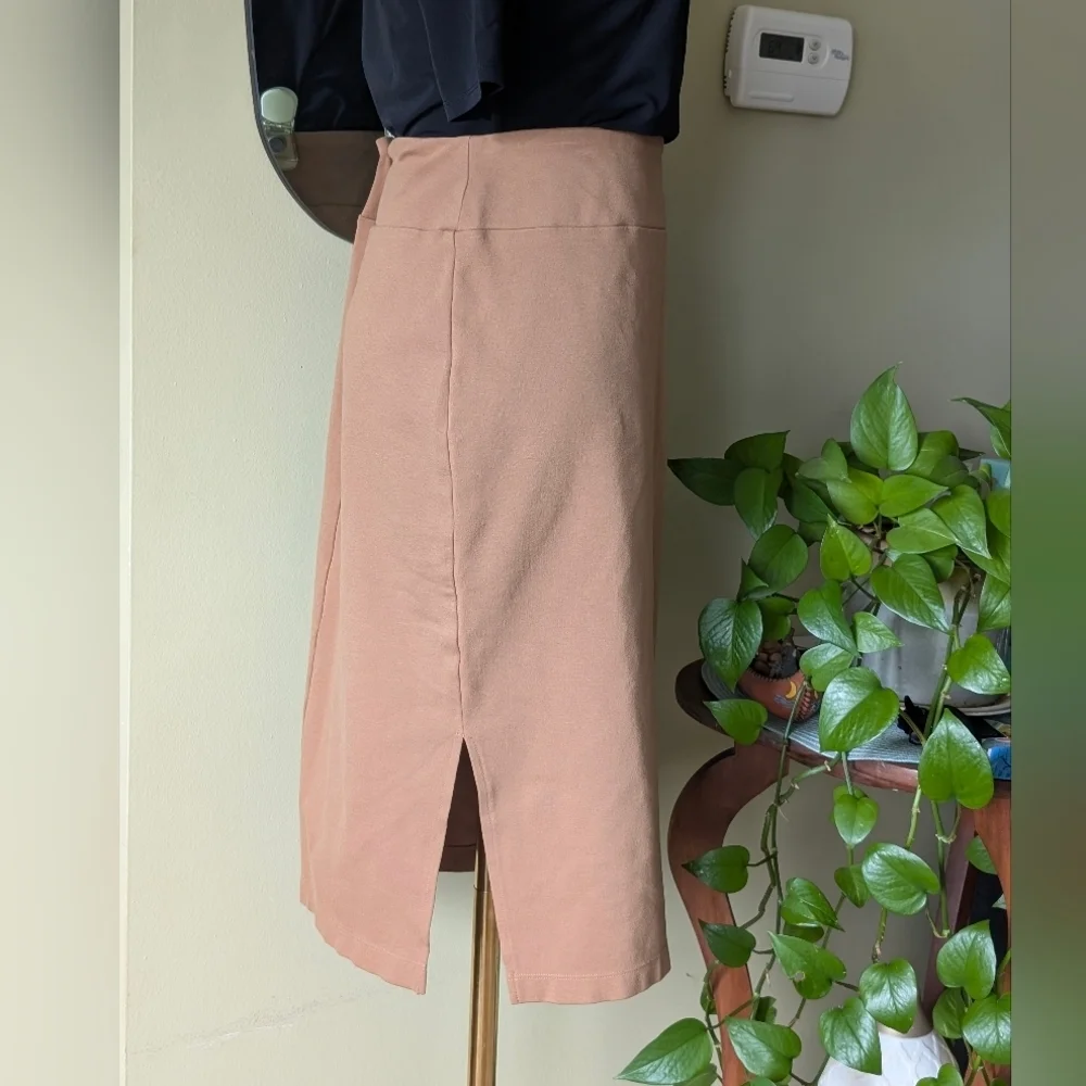 Nine West Women's Size XS Stretchy Tan Midi Skirt - Picture 4 of 9